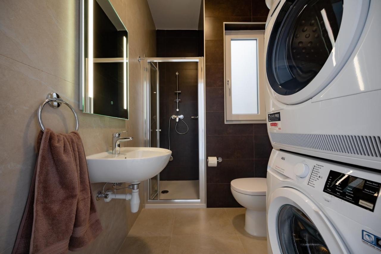 The Address Seafront Suites With Hot Tub Pietà 외부 사진