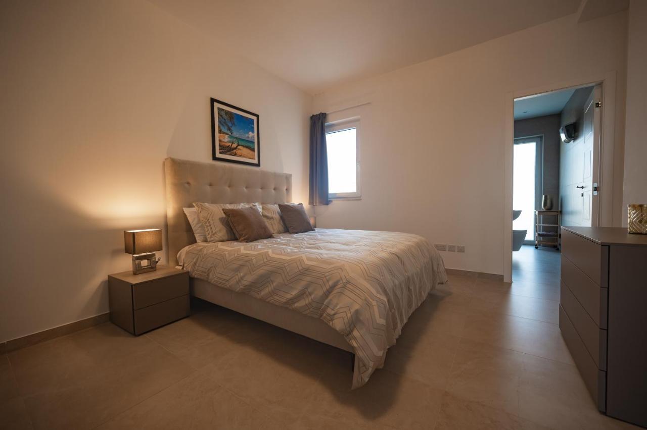 The Address Seafront Suites With Hot Tub Pietà 외부 사진