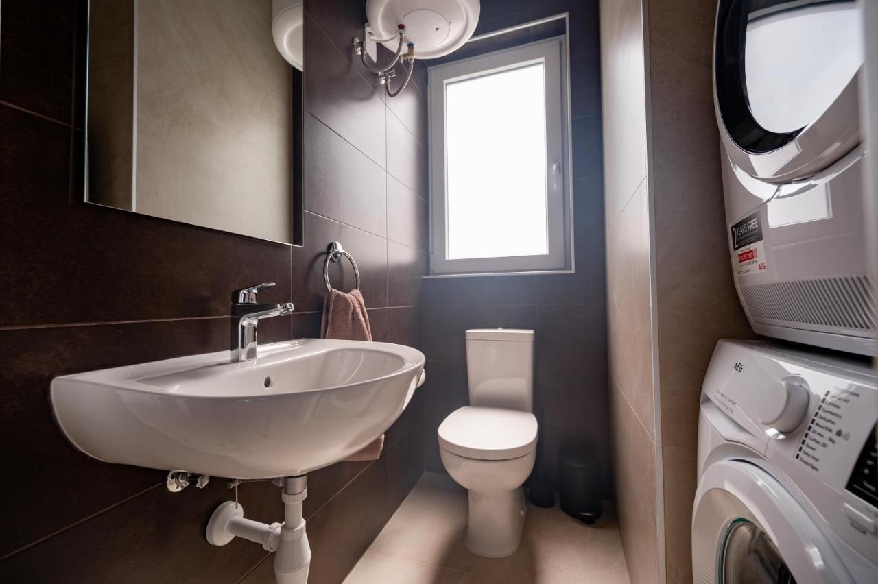 The Address Seafront Suites With Hot Tub Pietà 외부 사진